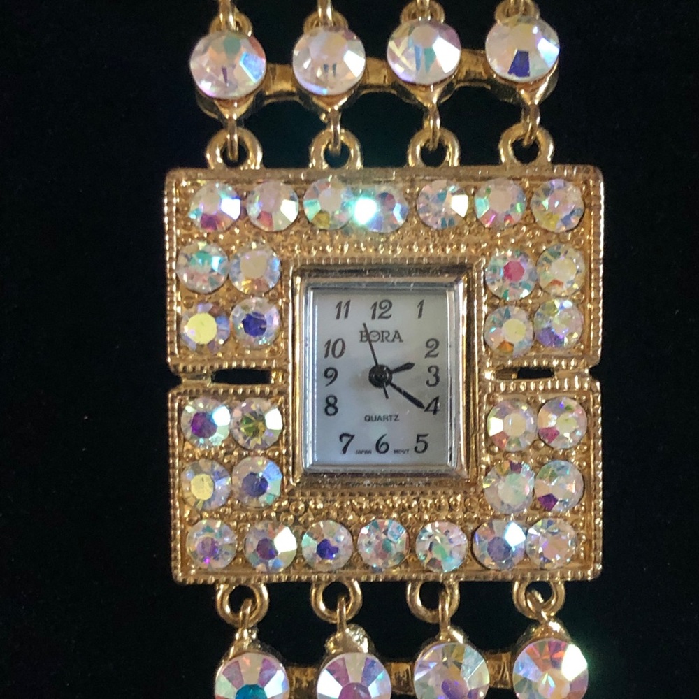 Vintage Bora Quartz Watch Square Face w Individually set Rhinestones Gold Links - Picture 12 of 12